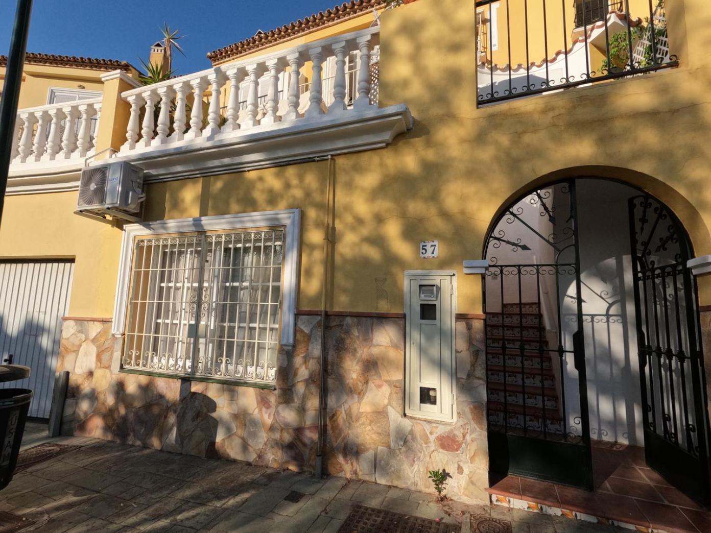 Gibralfaro Turistico Cerca De La Playa Apartment Málaga